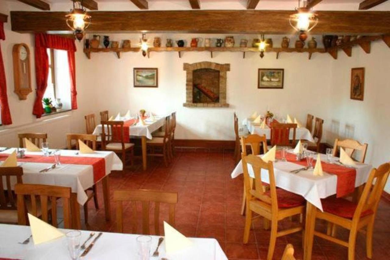 Hotel Kenguru Panzio à Hódmezővásárhely Extérieur photo