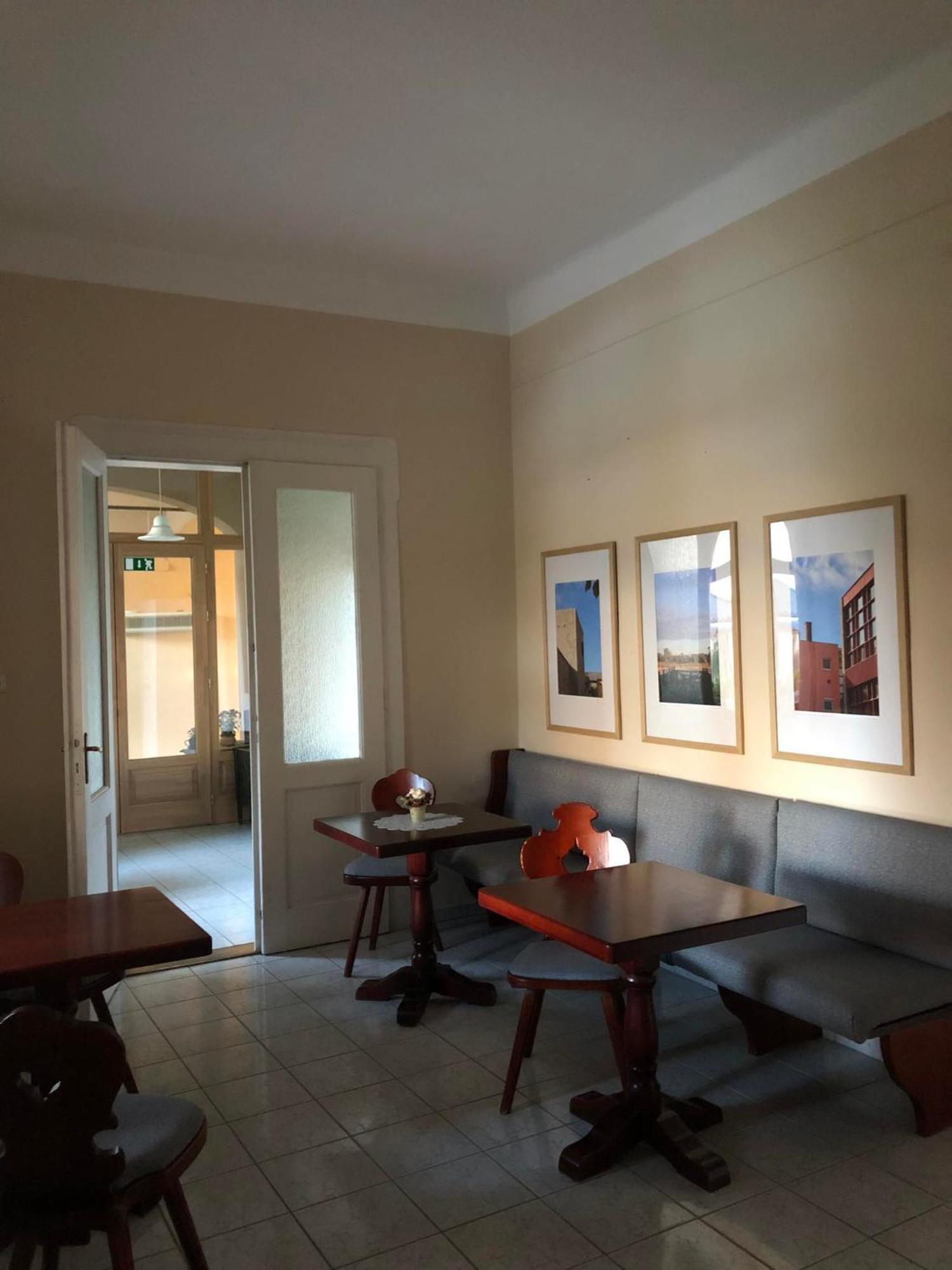 Hotel Kenguru Panzio à Hódmezővásárhely Extérieur photo