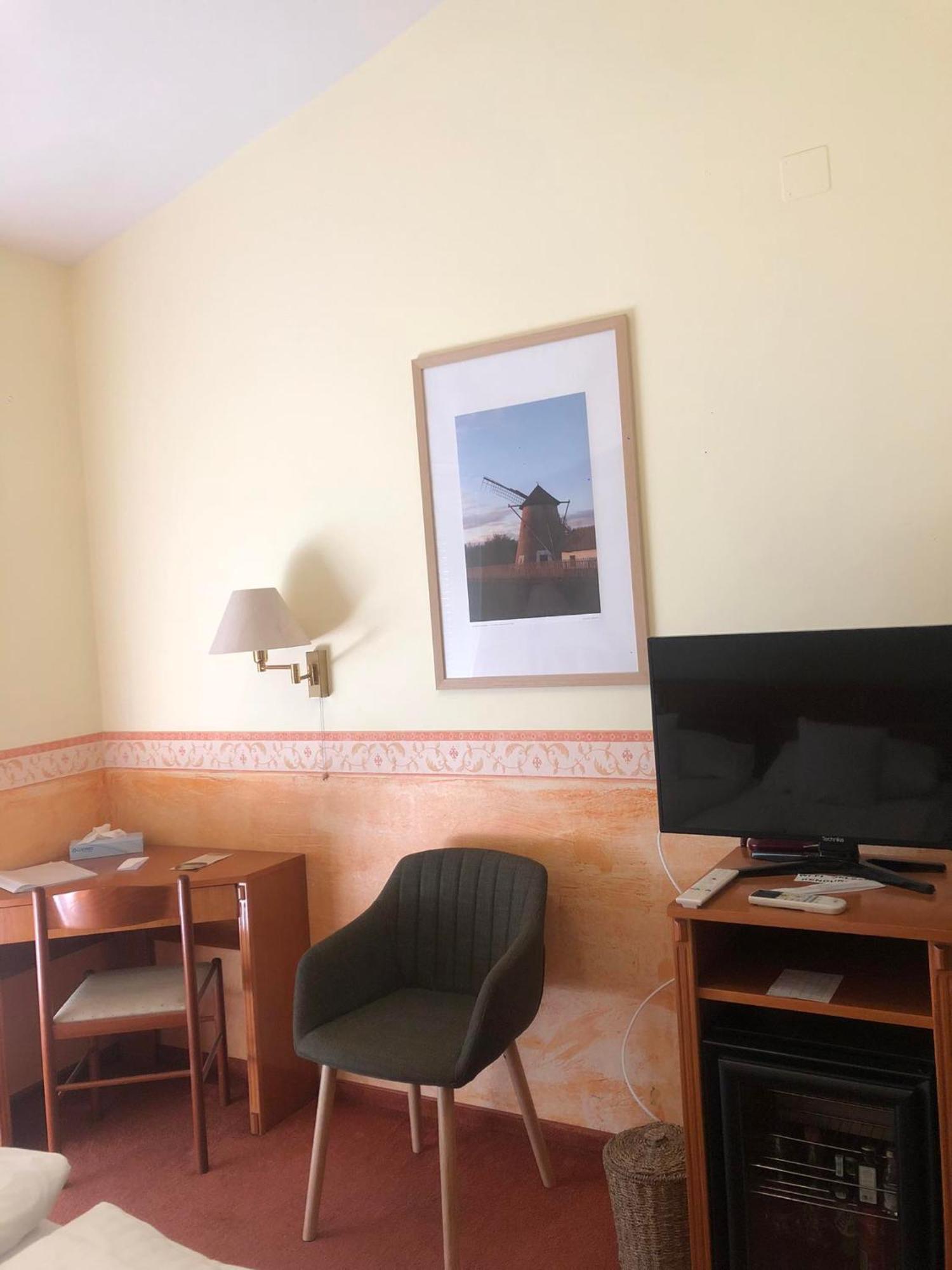 Hotel Kenguru Panzio à Hódmezővásárhely Extérieur photo