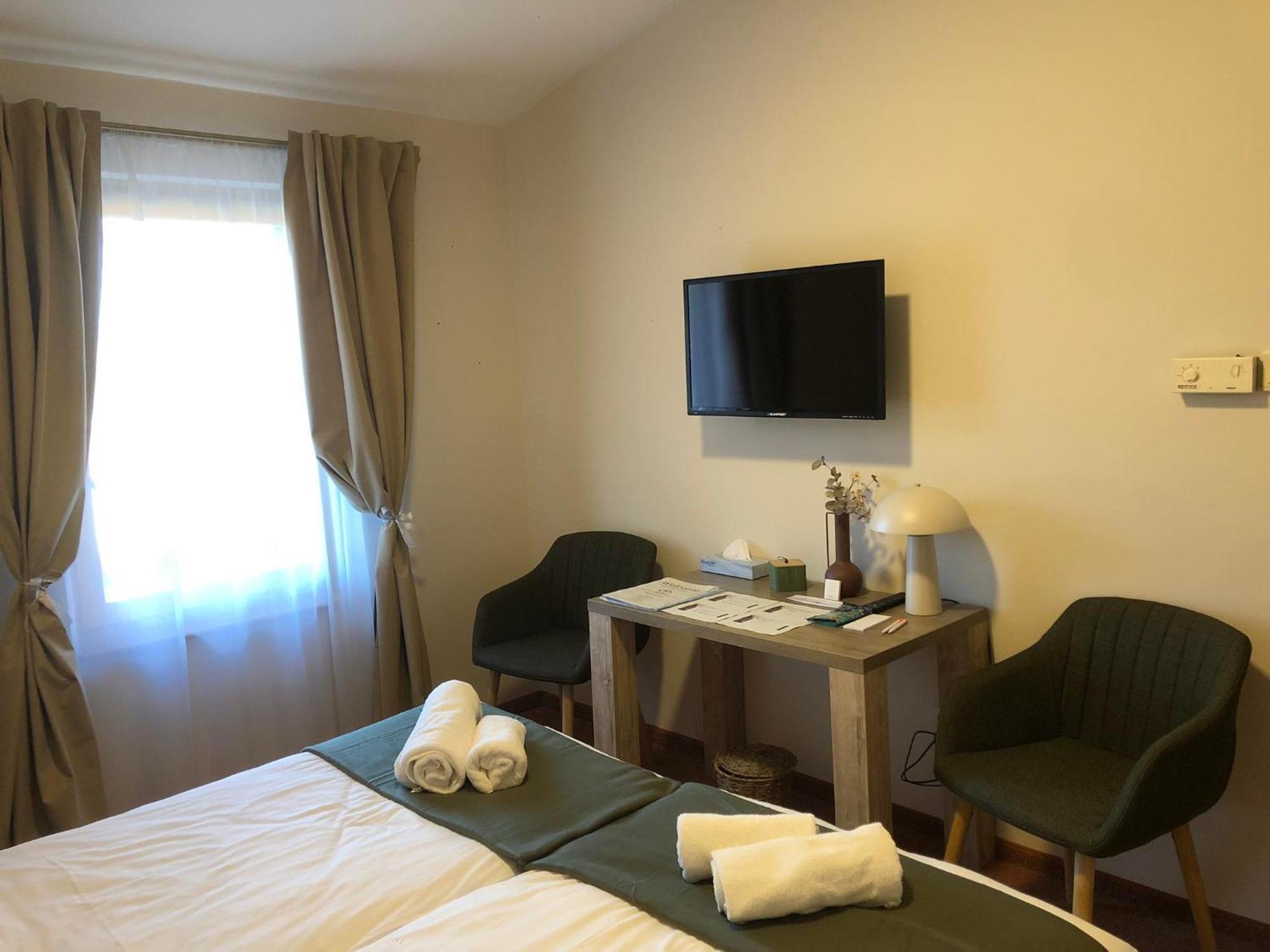 Hotel Kenguru Panzio à Hódmezővásárhely Extérieur photo