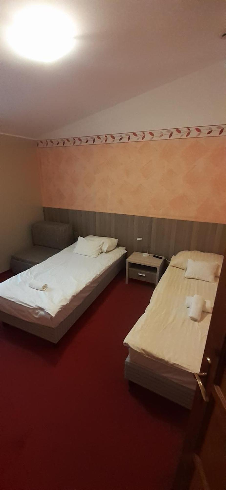 Hotel Kenguru Panzio à Hódmezővásárhely Extérieur photo